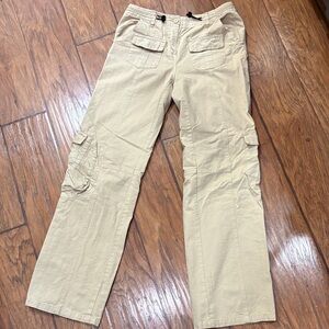 Brandy Melville Women's Cream Cargo Pants